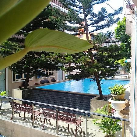 Hotel Ban Tyrol Patong Exteriér fotografie