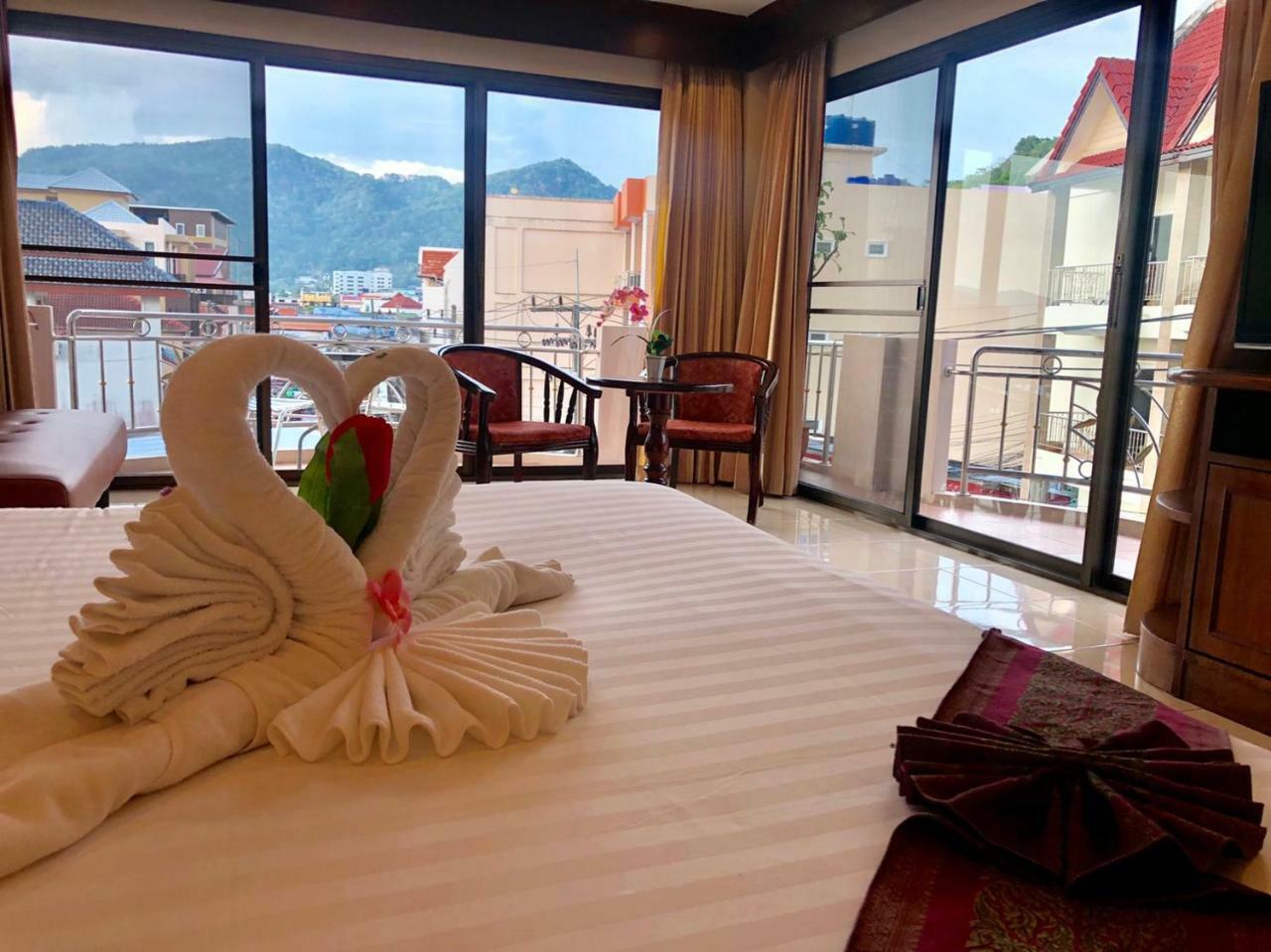 Hotel Ban Tyrol Patong Exteriér fotografie
